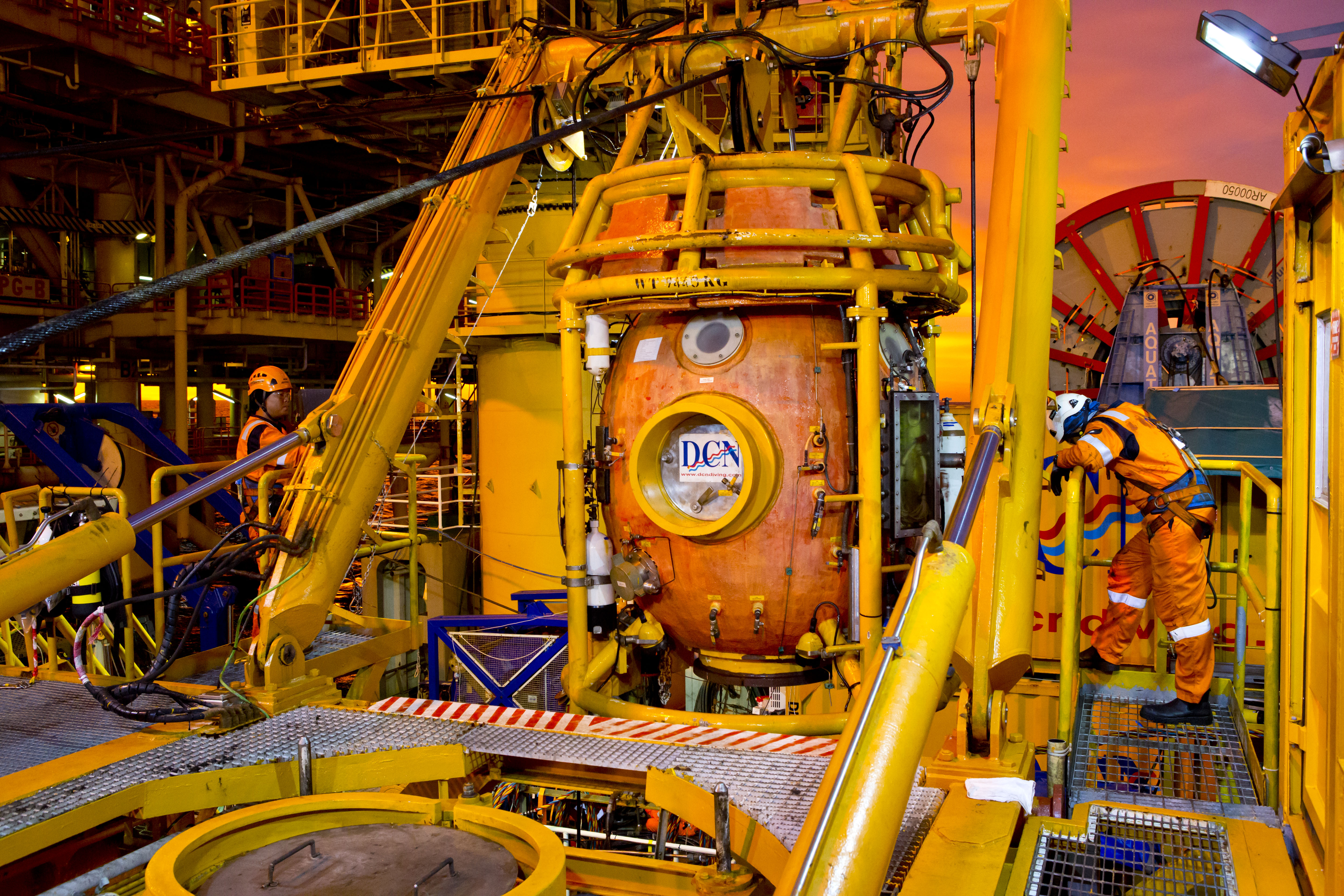 Saturation Diving | DCN